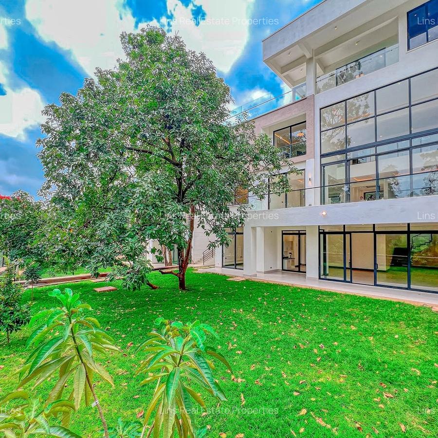 6 Bed Townhouse with En Suite in Kitisuru - 1