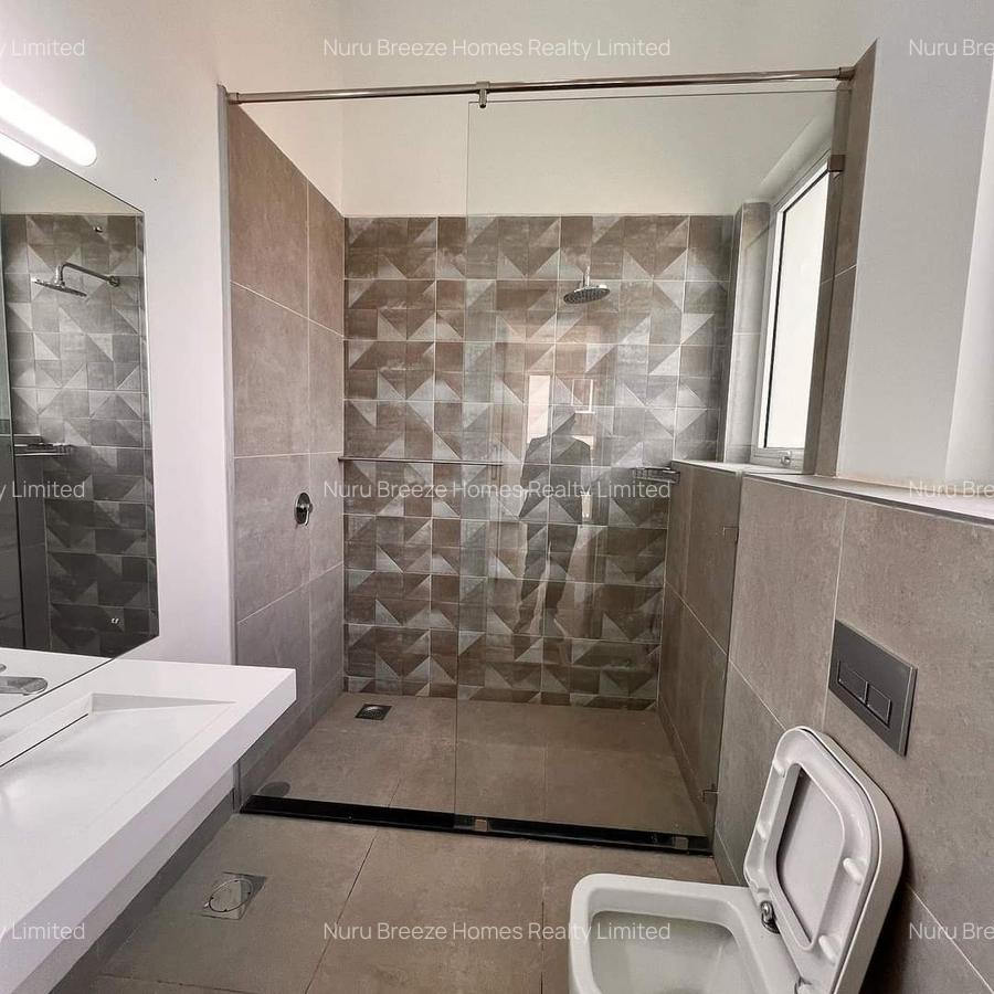 4 Bed Townhouse with En Suite in Lavington - 9