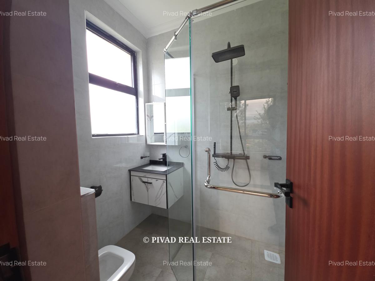 4 Bed Townhouse with Garden in Kiambu Road - 4