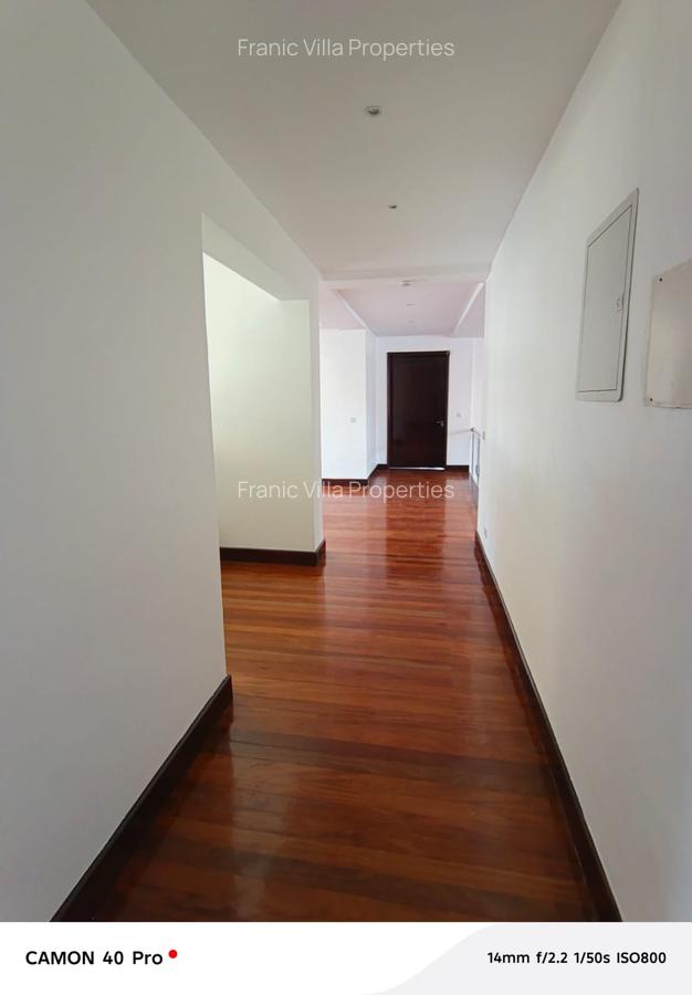 5 Bed House with En Suite at Runda - 2