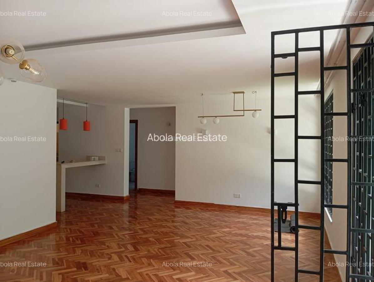 4 Bed Villa with En Suite in Gigiri - 10