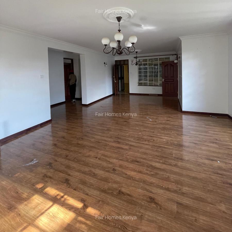 3 Bed Apartment with En Suite at Hatheru Road - 1