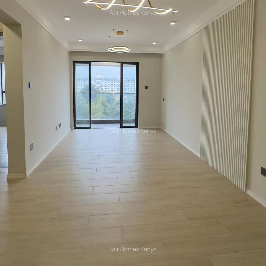 2 Bed Apartment with En Suite at Hatheru Road - 1