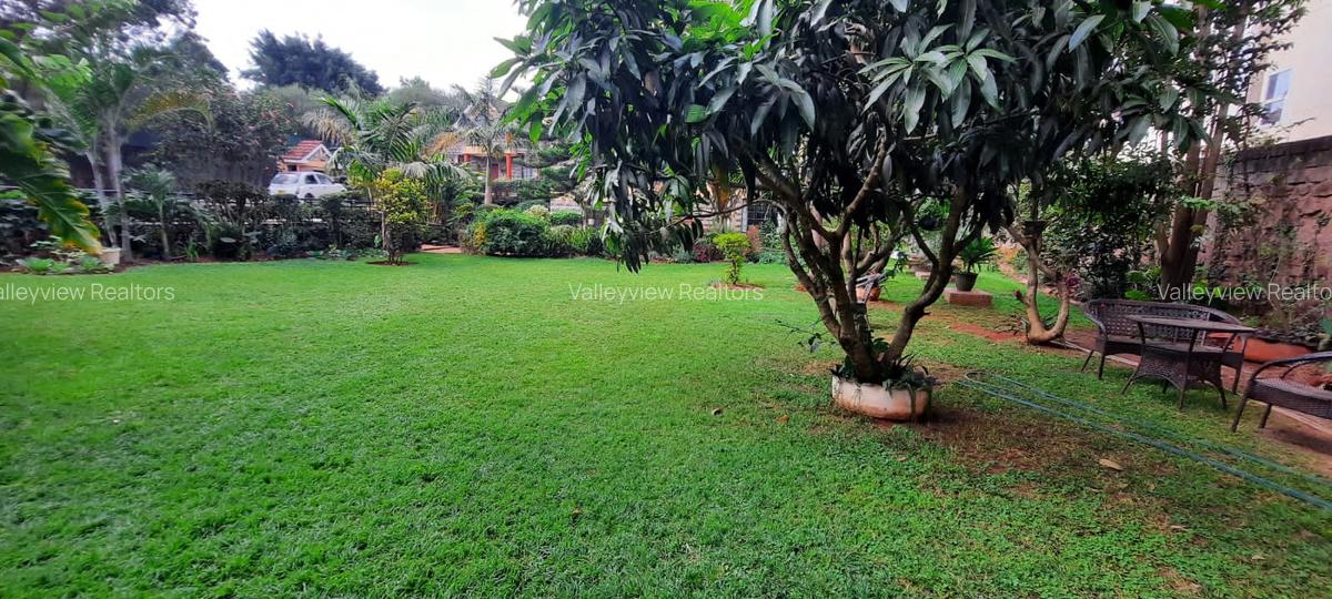 2 Bed House with En Suite at Lavington - 20