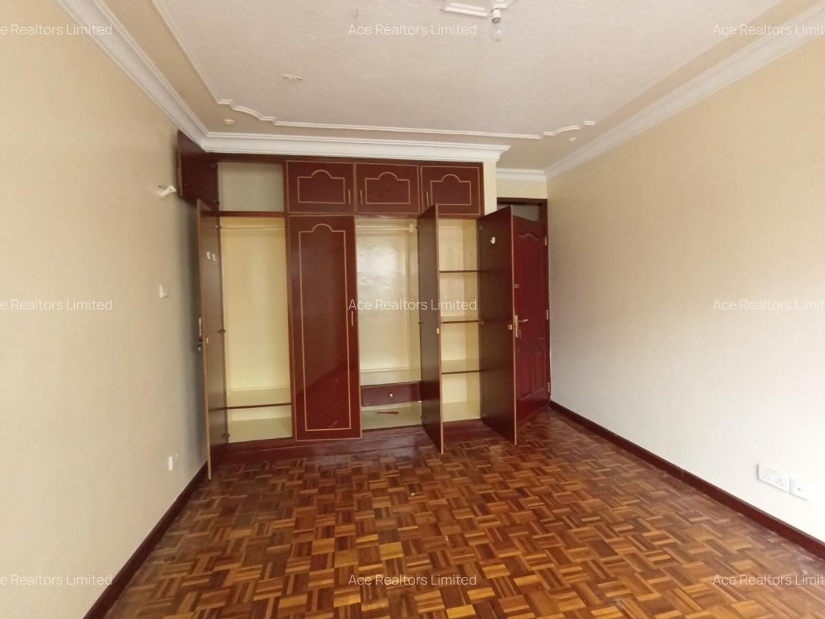 3 Bed Apartment with En Suite at Off Rhapta Road - 6