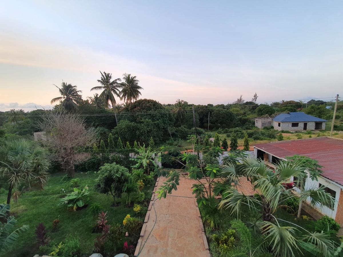 5 Bed Villa with En Suite at Galu - 5