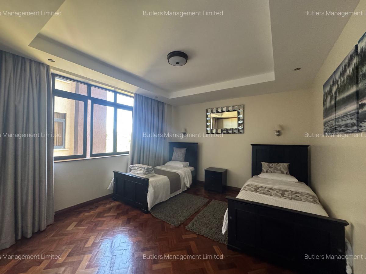 Furnished 3 Bed Apartment with En Suite in Riverside - 14