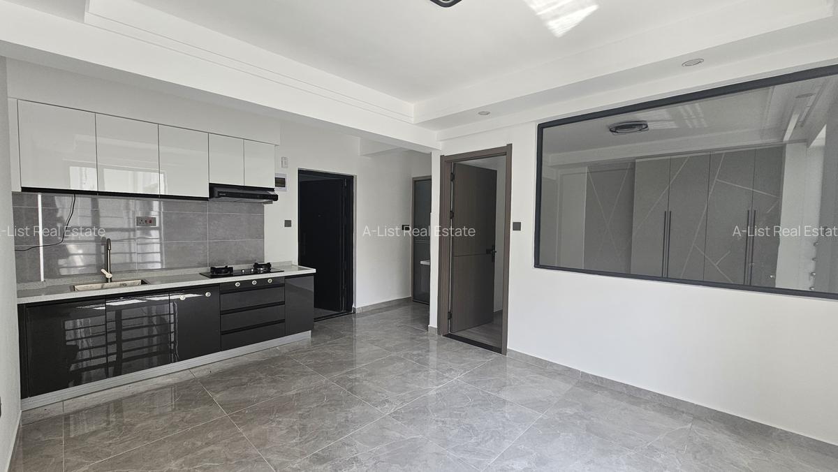 1 Bed Apartment with En Suite at Valley Arcade - 4