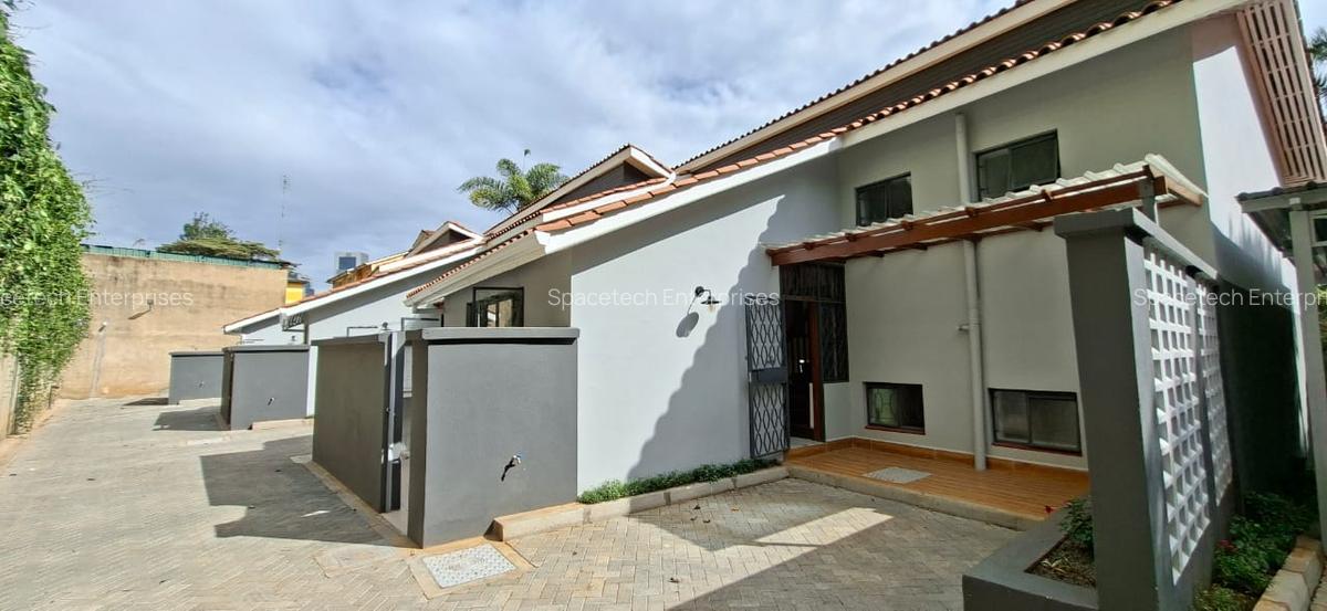 4 Bed Townhouse with Garden in Westlands Area - 3