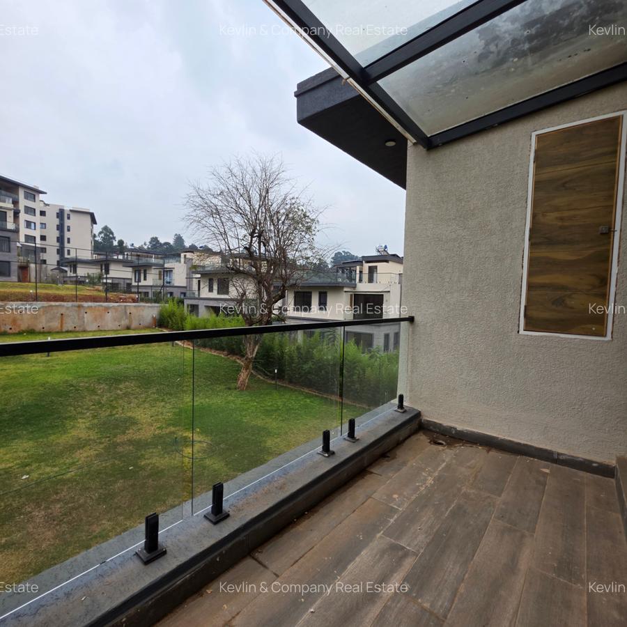 4 Bed Townhouse with En Suite in Loresho - 17