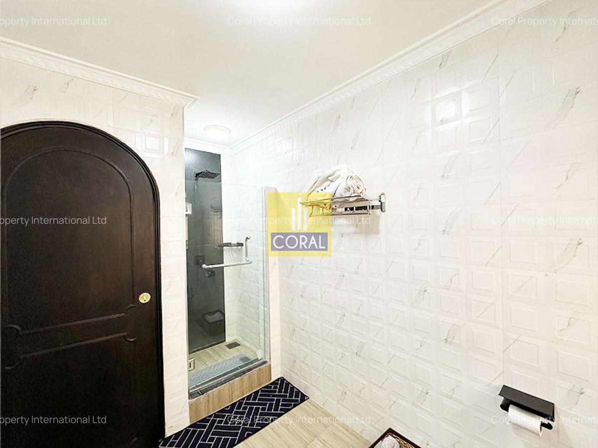 5 Bed Villa in Riverside - 14