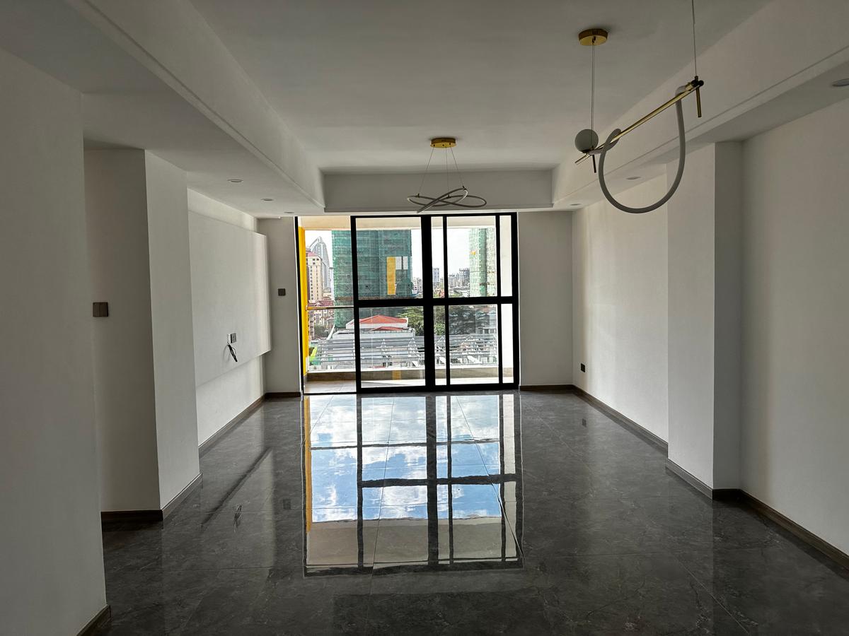 1 Bed Apartment with En Suite at Lavington - 2