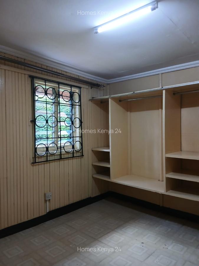 3 Bed House in Kiambu Road - 10