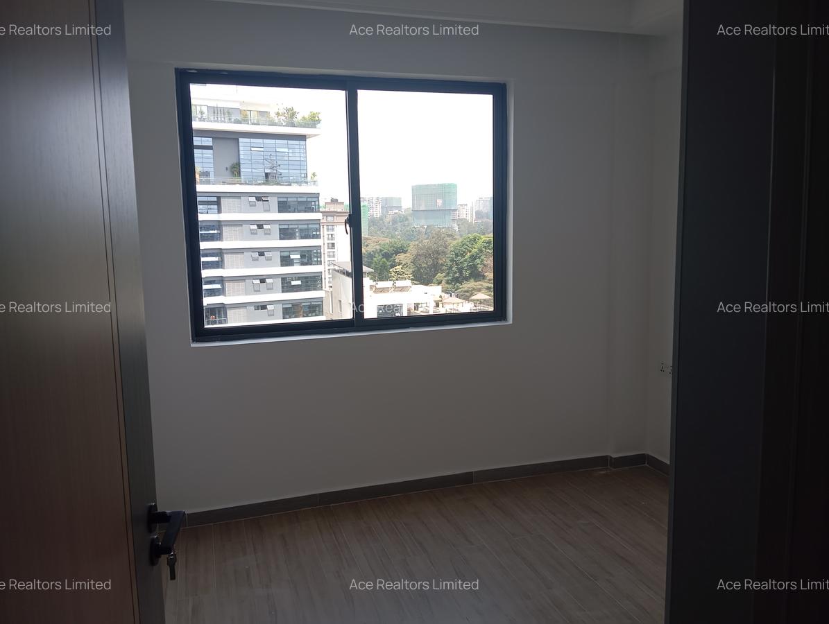 2 Bed Apartment with En Suite at Riverside - 7