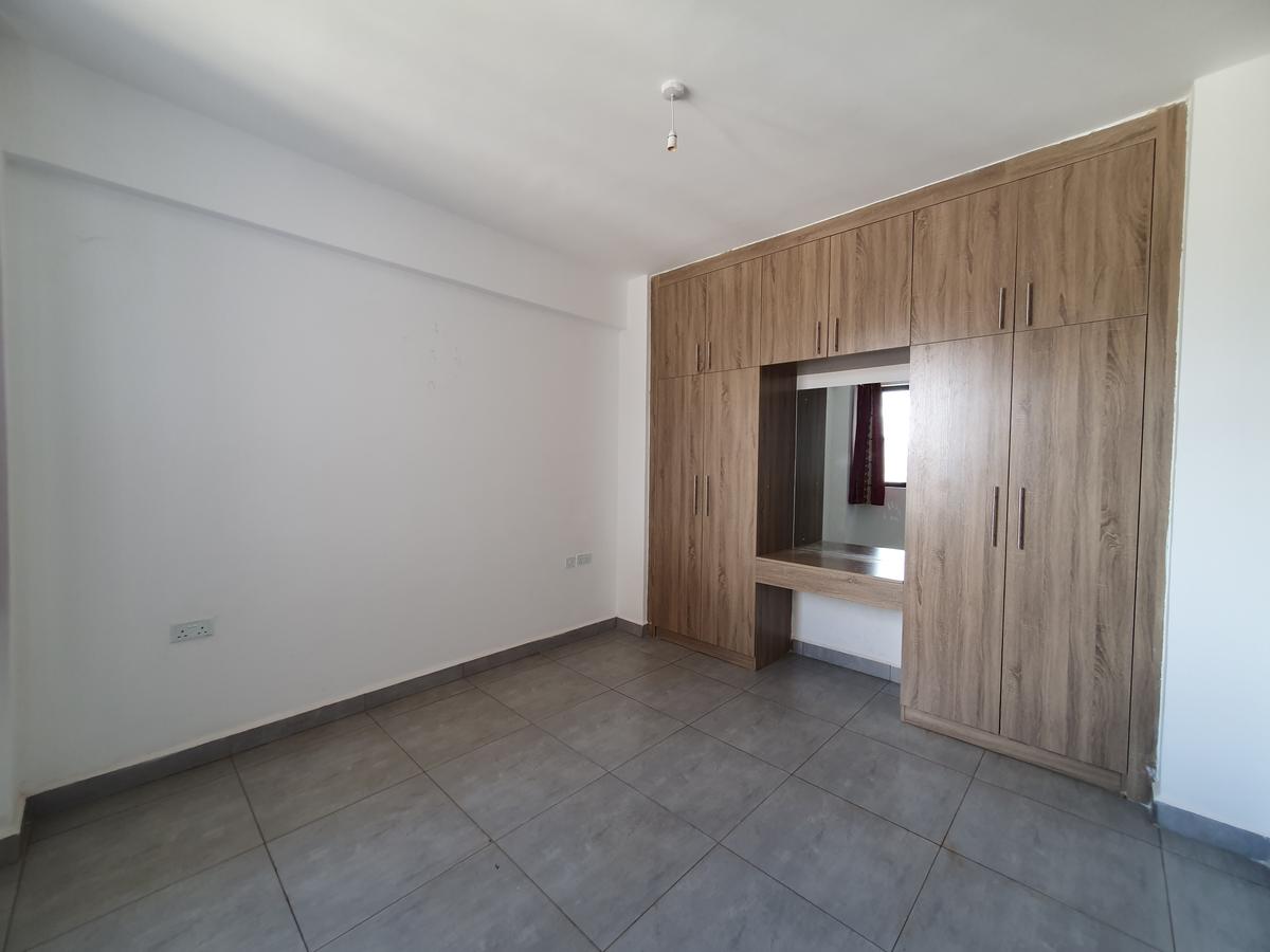 2 Bed Apartment with En Suite in Parklands - 11