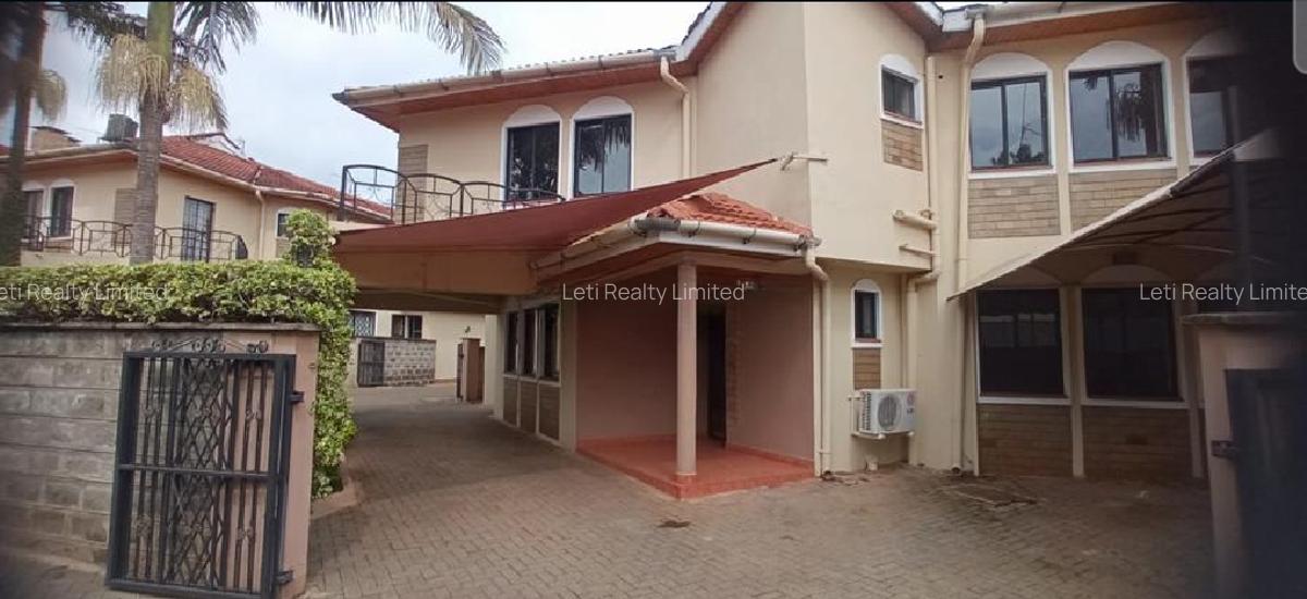 5 Bed Townhouse with En Suite in Lavington - 1