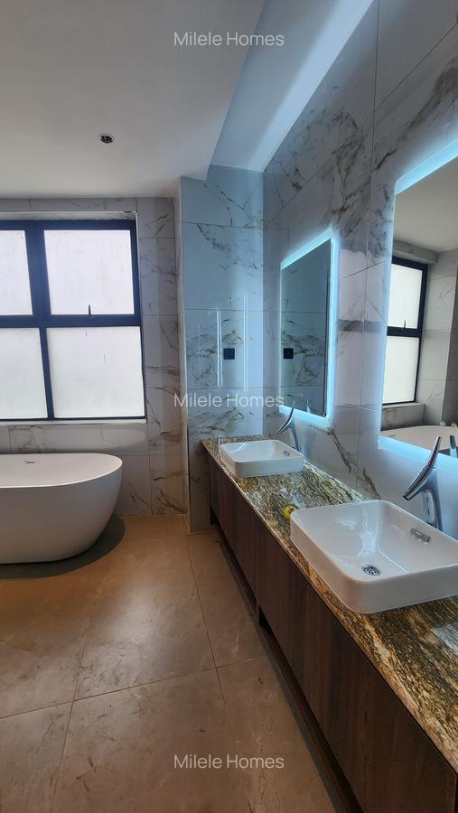 Serviced 3 Bed Apartment with En Suite at Riverside Drive - 1