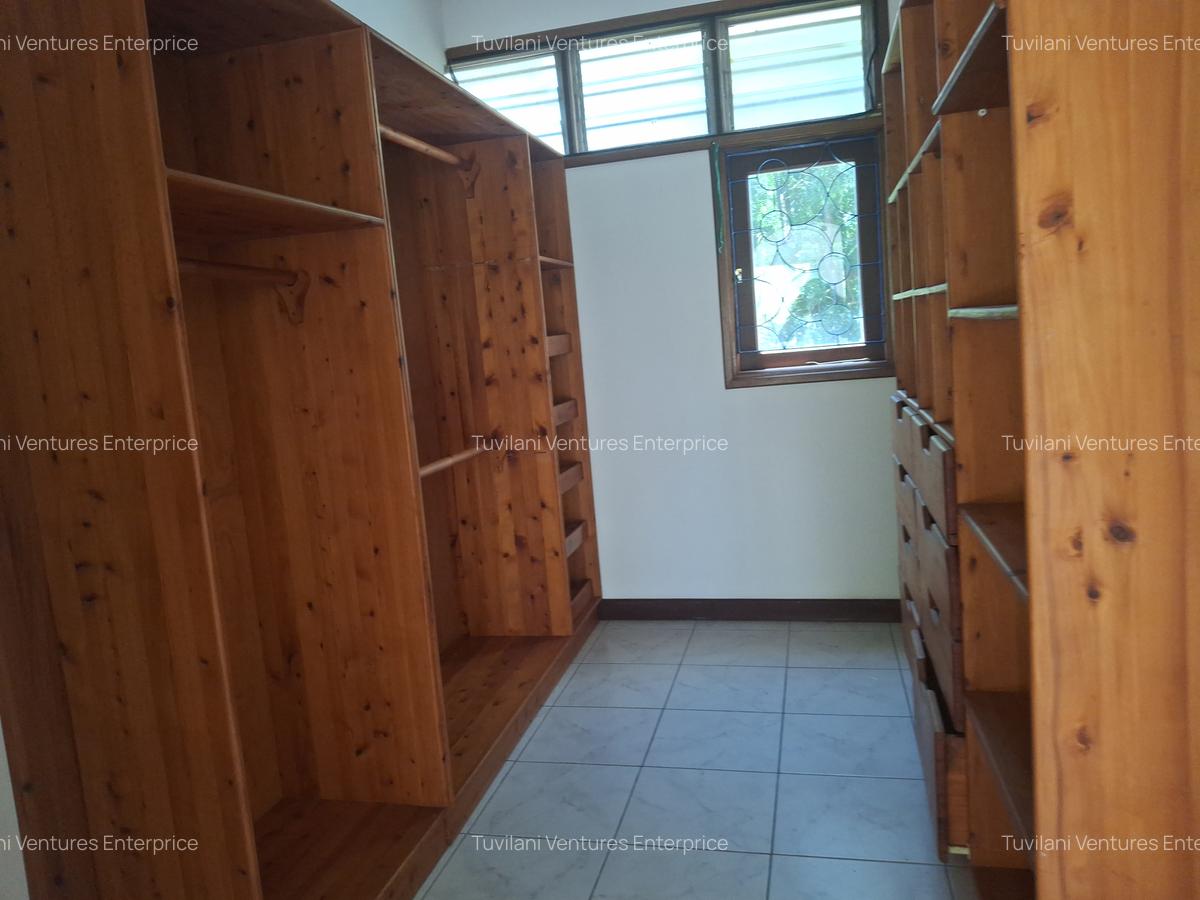 3 Bed Villa with En Suite at Nyali Mombasa - 5