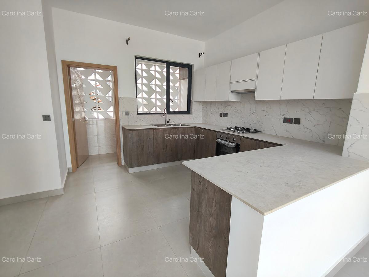 2 Bed Apartment with En Suite at Brookside Drive - 15