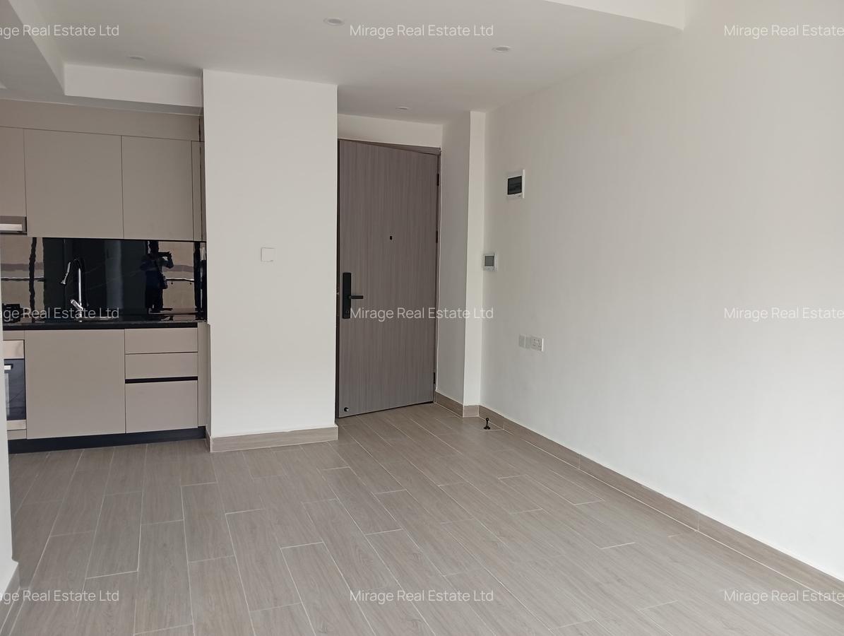 1 Bed Apartment with Swimming Pool in Kilimani - 2