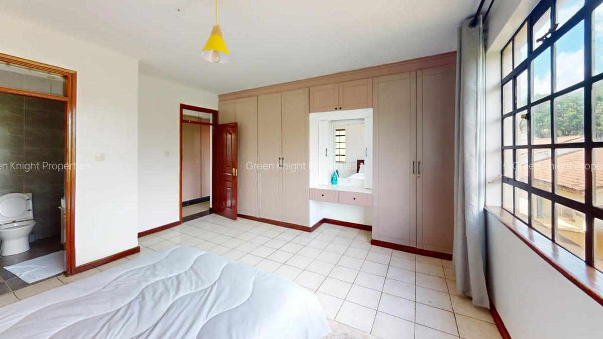 Serviced 4 Bed Apartment with En Suite in Riverside - 4