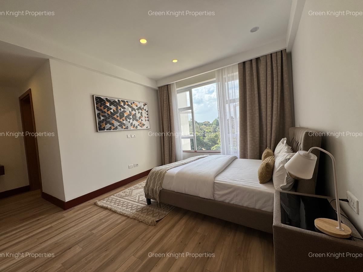 Serviced 2 Bed Apartment with En Suite in Parklands - 15