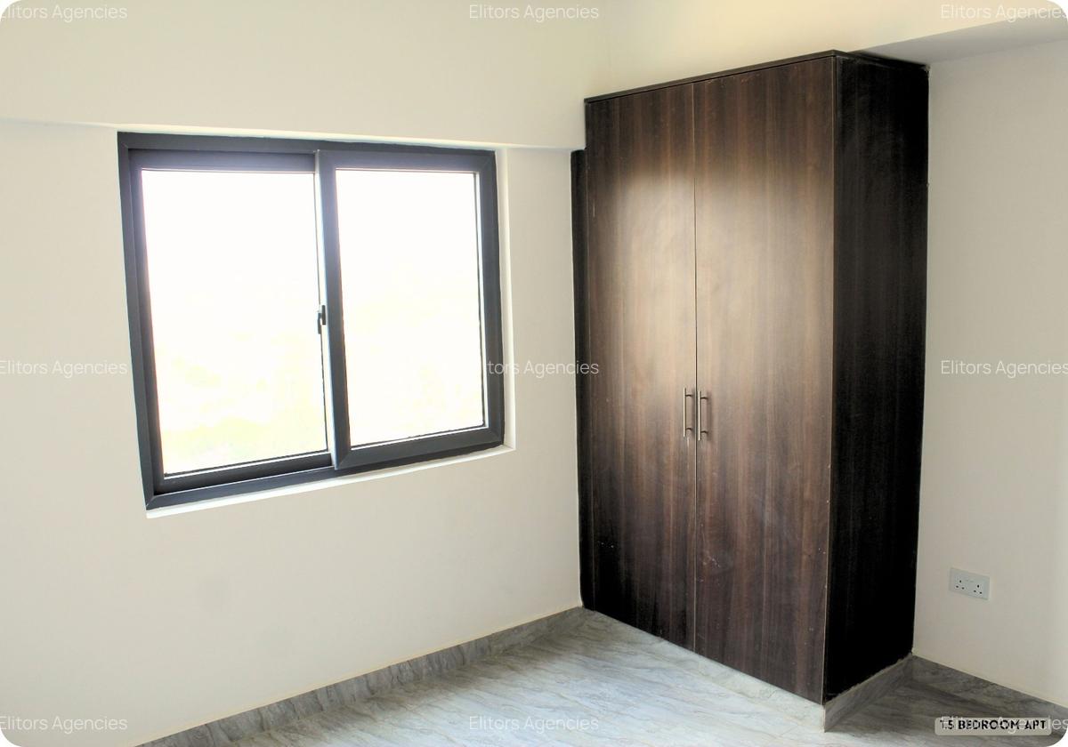 1 Bed Apartment with En Suite at Likoni Toad - 6