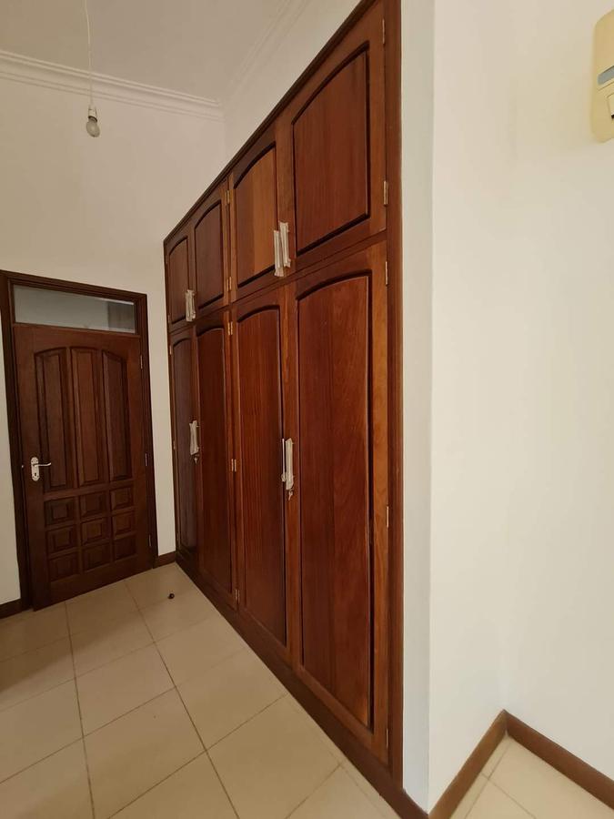 4 Bed Townhouse with En Suite at Mt Kenya Road Nyali - 11