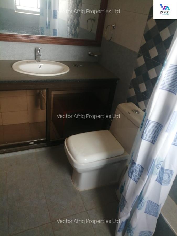 5 Bed Townhouse with En Suite in Syokimau - 3