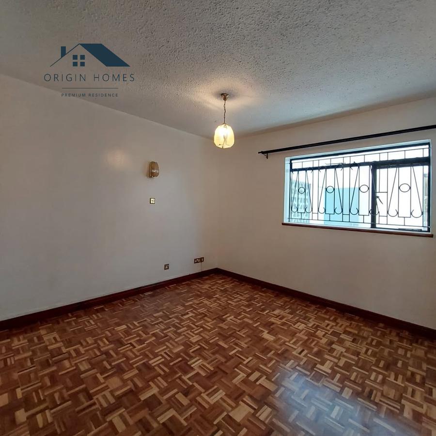 4 Bed Townhouse with En Suite at Westlands - 11