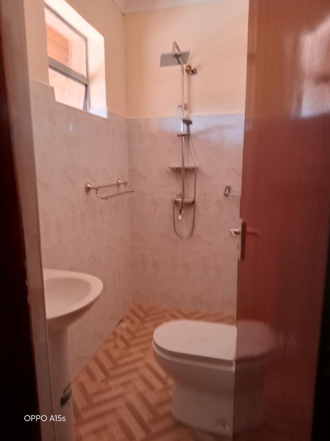 10 Bed House with En Suite in Runda - 20