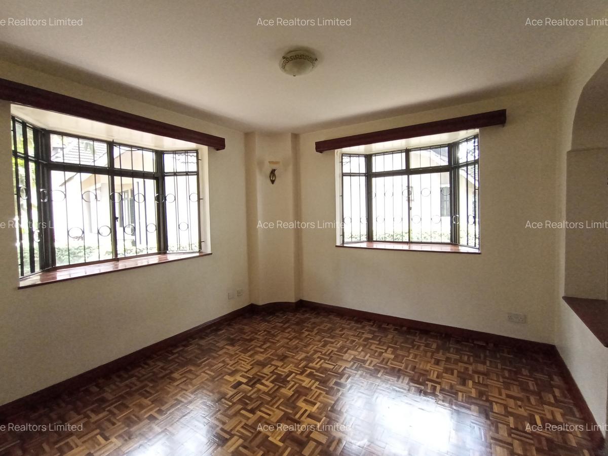 4 Bed Townhouse with En Suite at Eldama Ravine Rd - 4