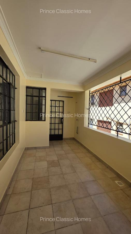 3 Bed Apartment with En Suite in Lavington - 5