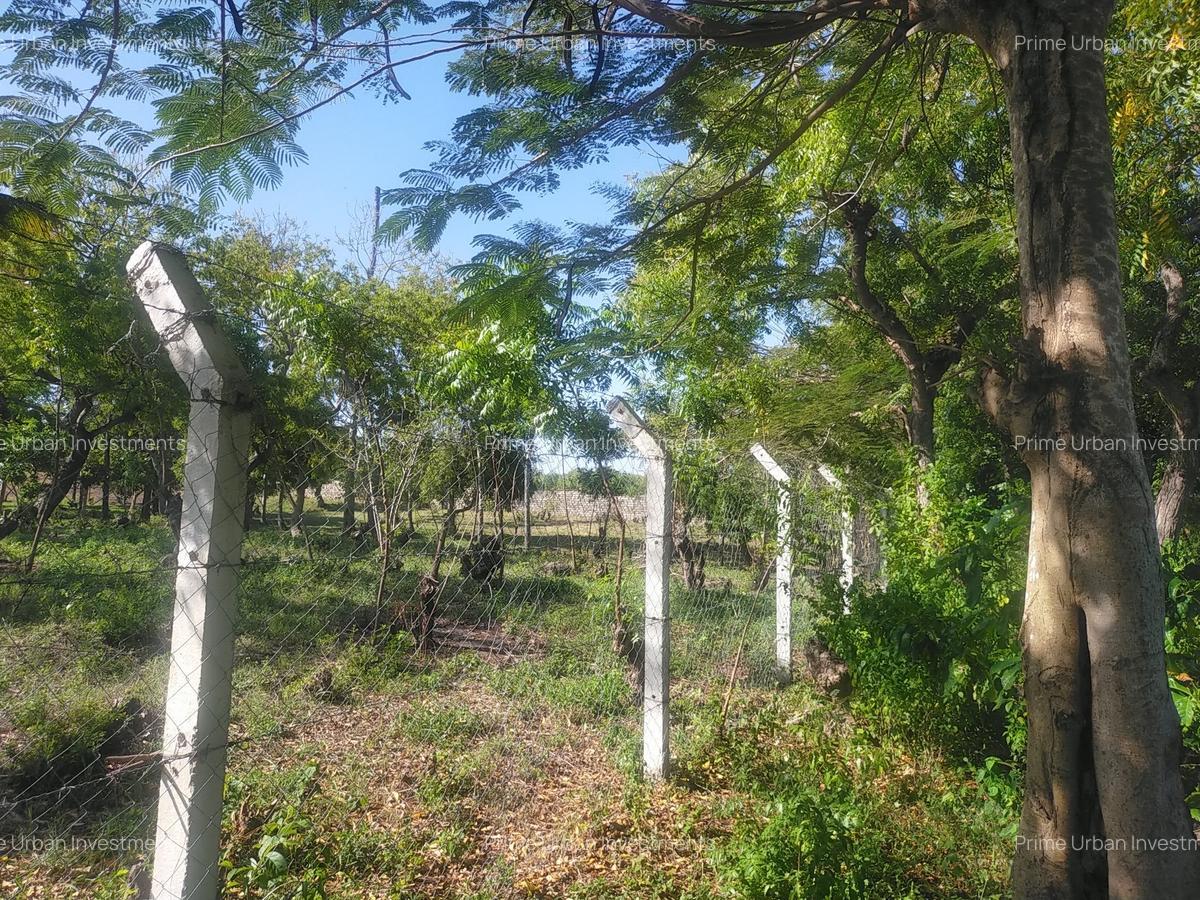 1,012 m² Land in Kikambala - 4