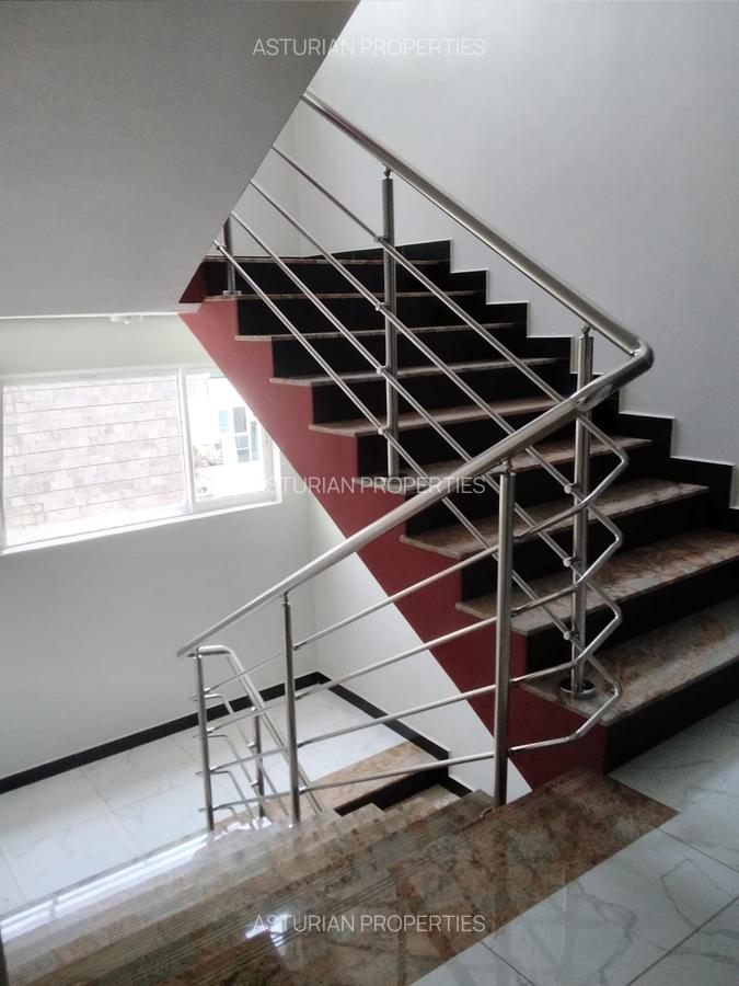 2 Bed Apartment with En Suite in Riverside - 16