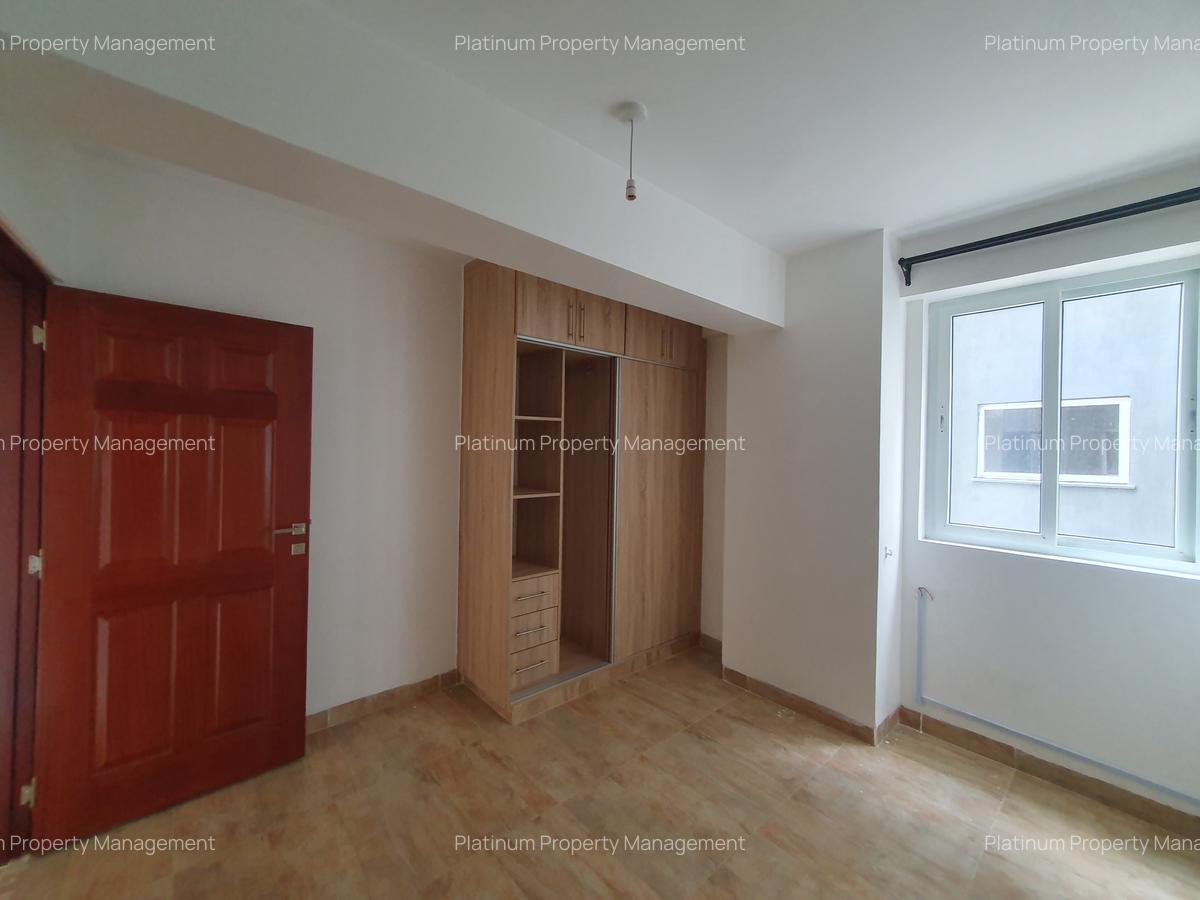 3 Bed Apartment with En Suite in General Mathenge - 17