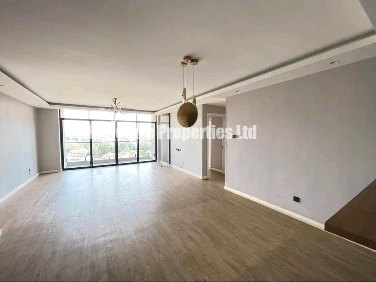 3 Bed Apartment with En Suite at Brookside Drive - 3