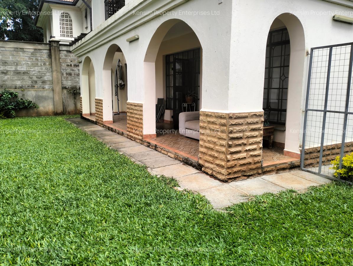 4 Bed Townhouse with En Suite in Lavington - 9