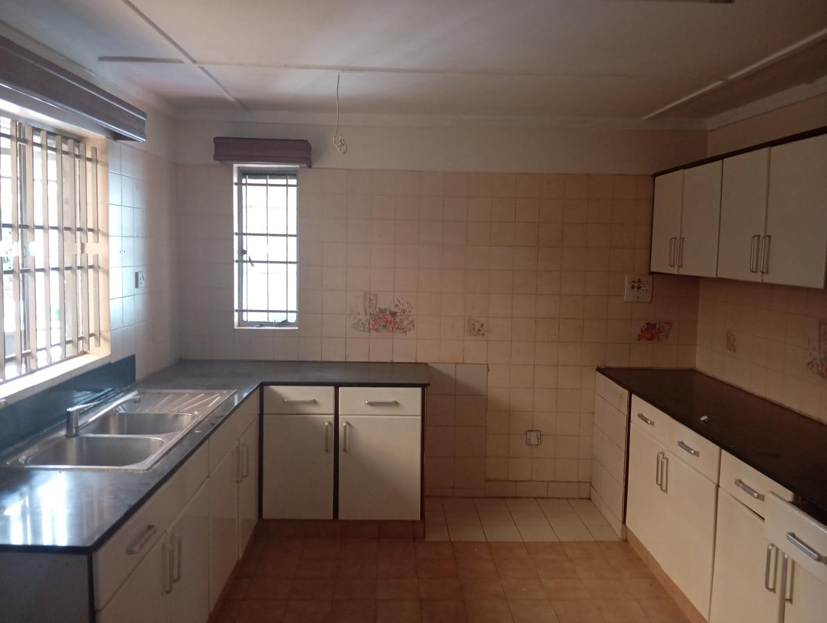 4 Bed Townhouse with En Suite at Kileleshwa Estate - 2