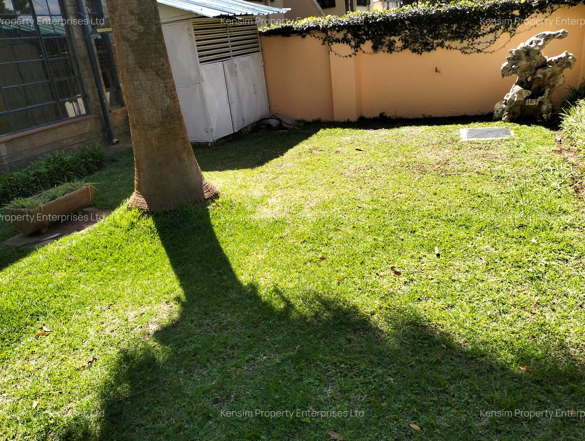 5 Bed Townhouse with En Suite in Lavington - 9