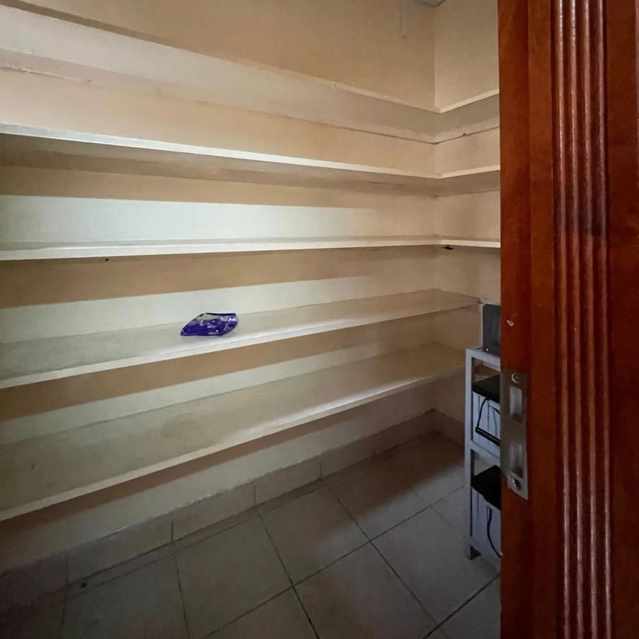 5 Bed Townhouse with En Suite at Kaputei Gardens - 15