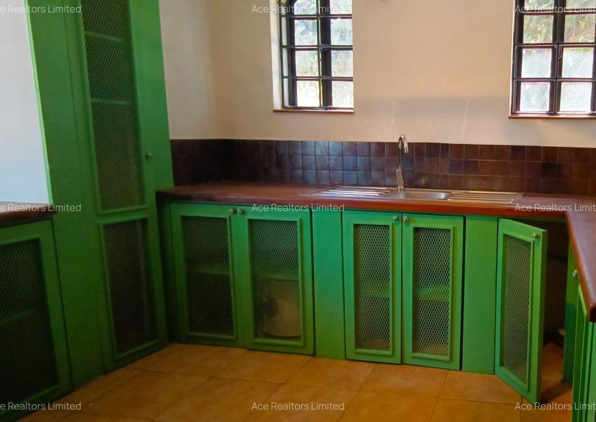 6 Bed House with En Suite at Kitisuru - 11