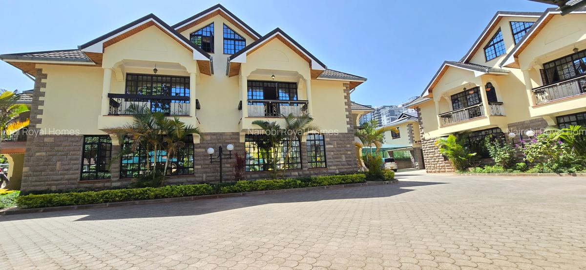 5 Bed Townhouse with En Suite at Lavington Green - 2