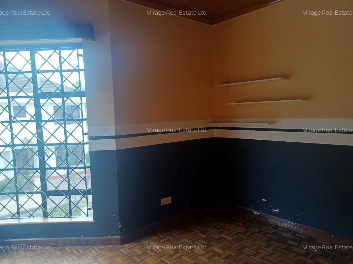 5 Bed Townhouse with En Suite in Kilimani - 12