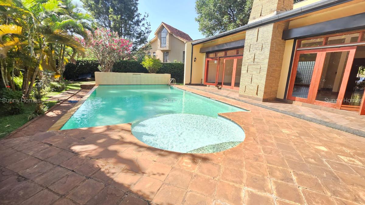 5 Bed House with En Suite at Runda. - 8