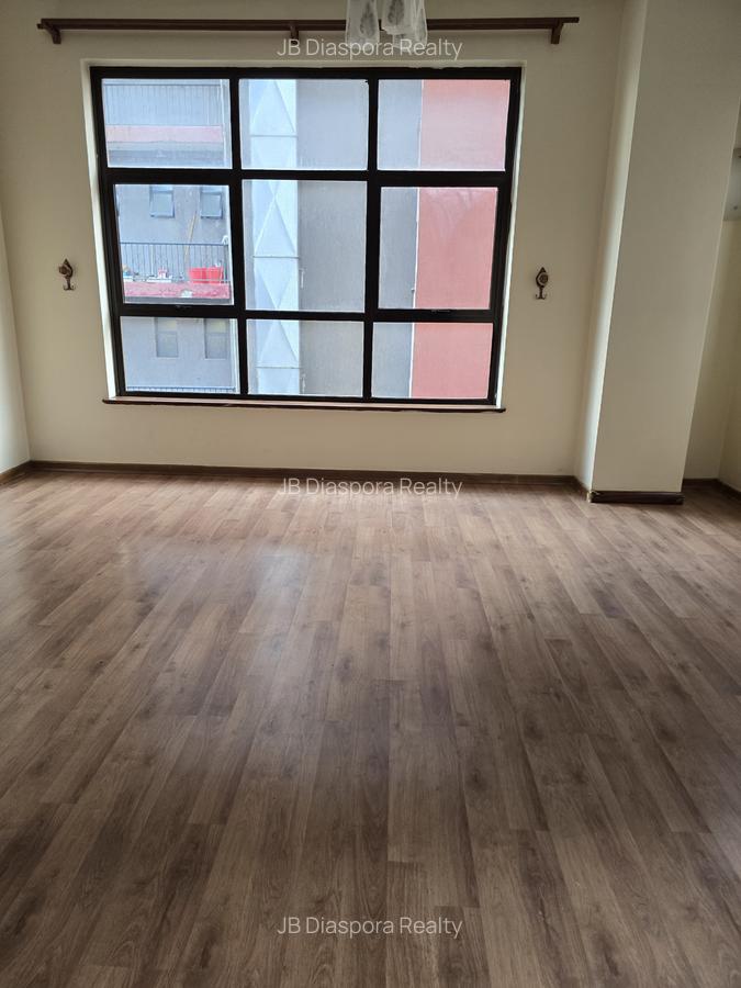4 Bed Apartment with En Suite at Mpaka Road - 5