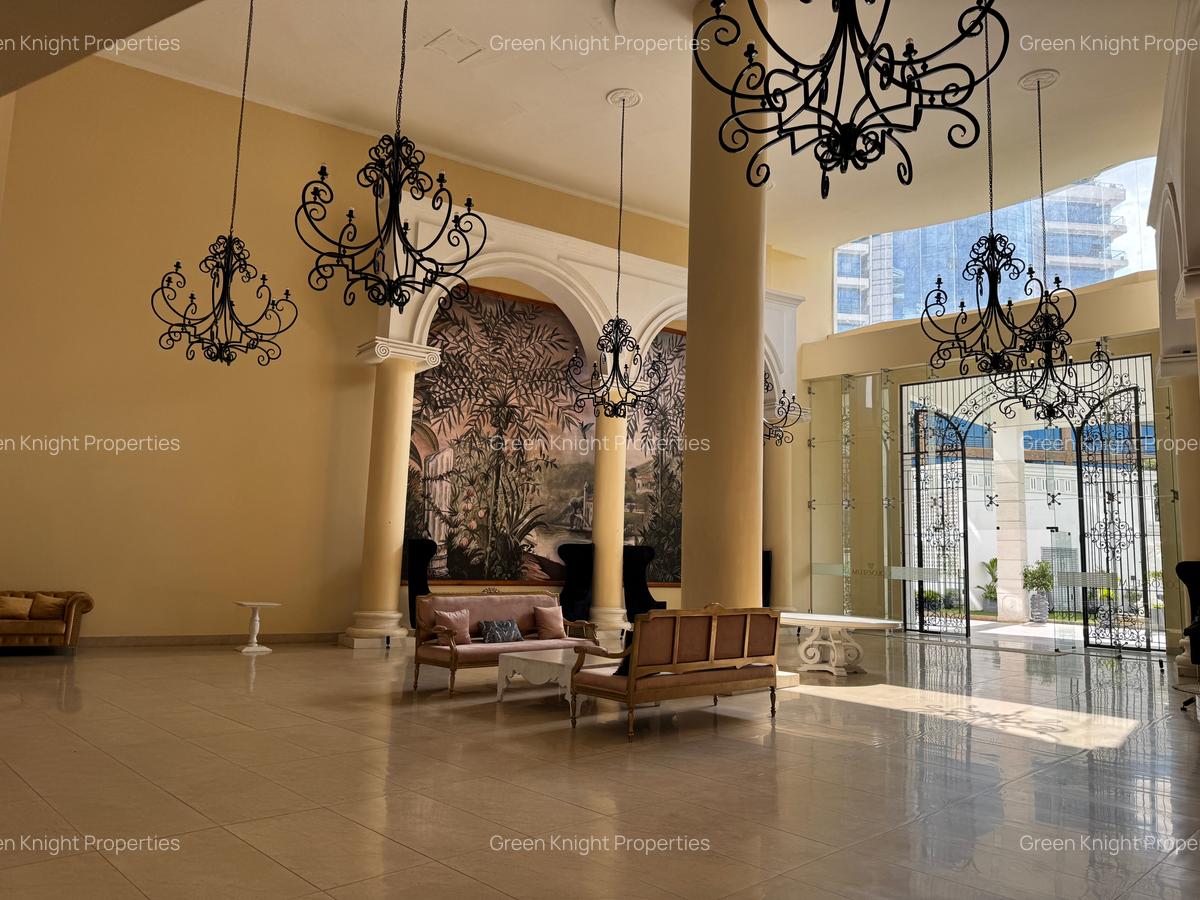 Serviced 2 Bed Apartment with En Suite in Parklands - 5