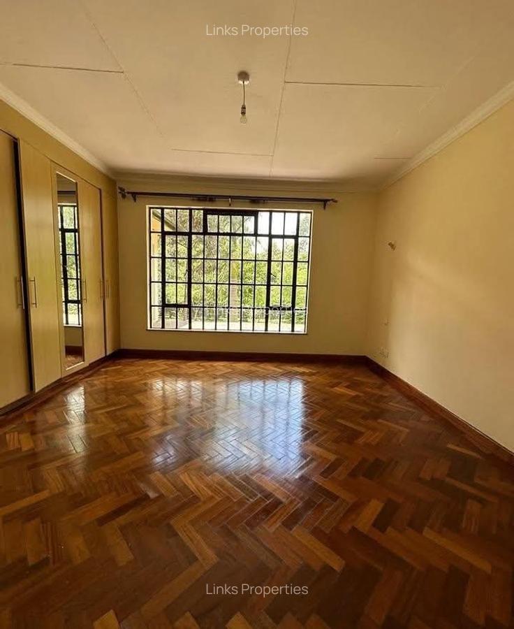 4 Bed Townhouse with En Suite at Karen - 6
