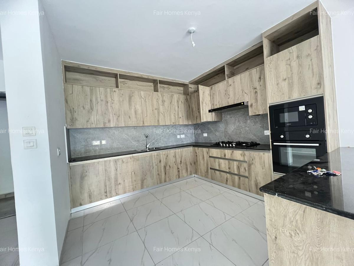 2 Bed Apartment with En Suite at Valley Arcade - 4