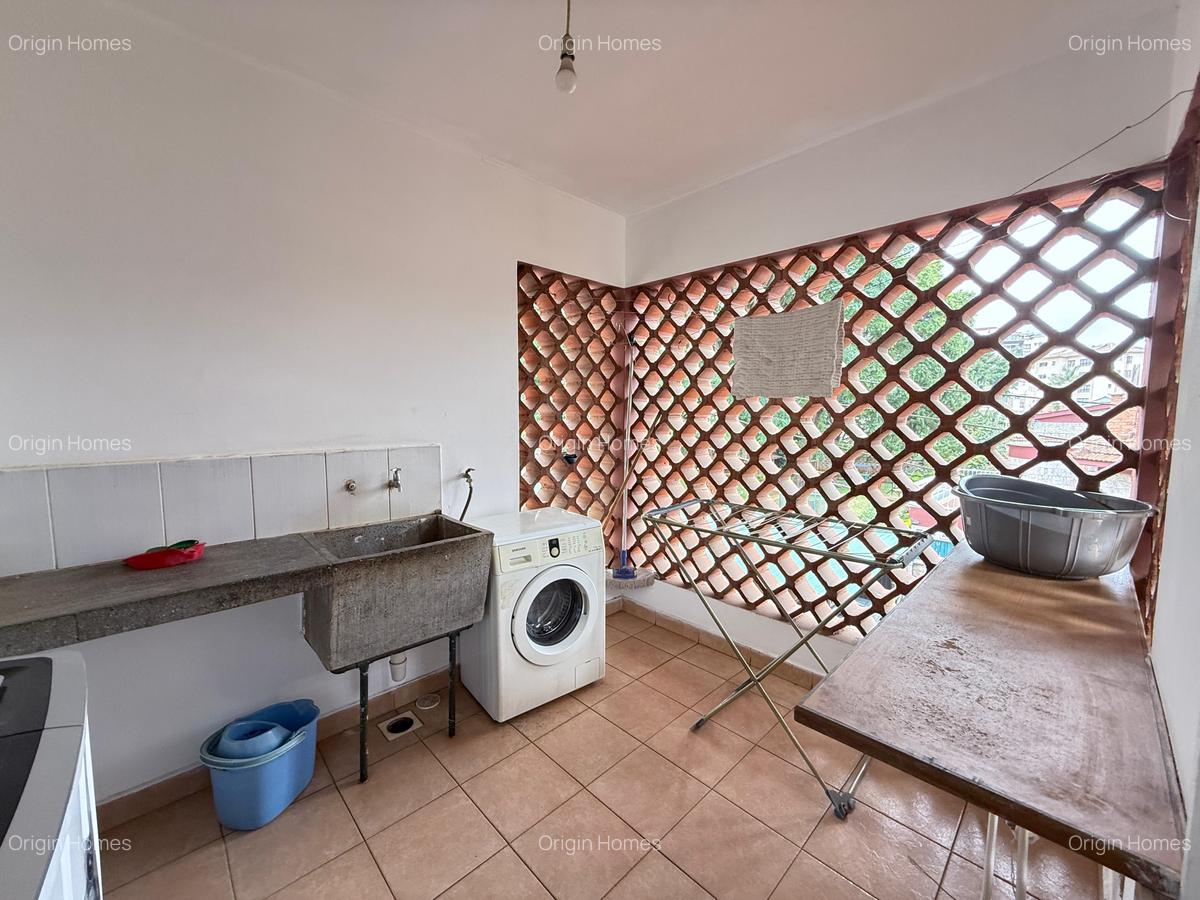 3 Bed Apartment with En Suite at Spring Valley - 11